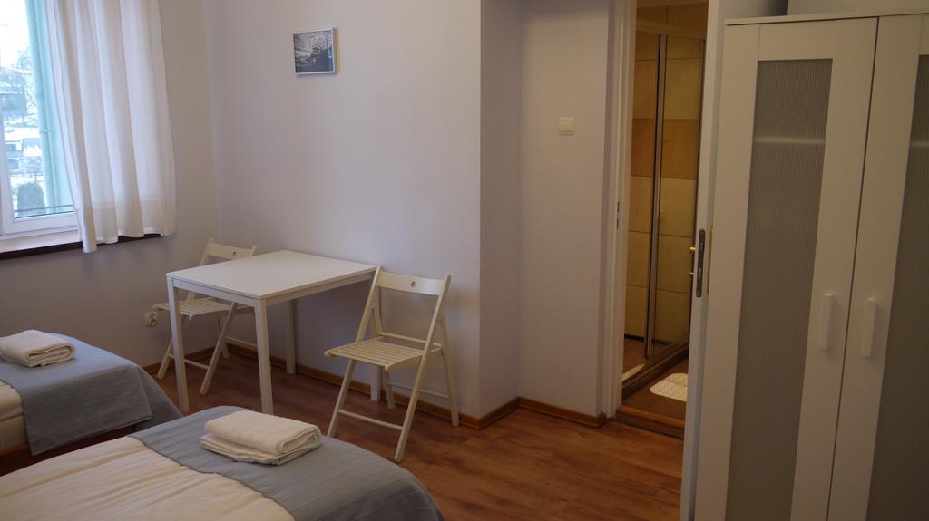 Apartment Boomerang *